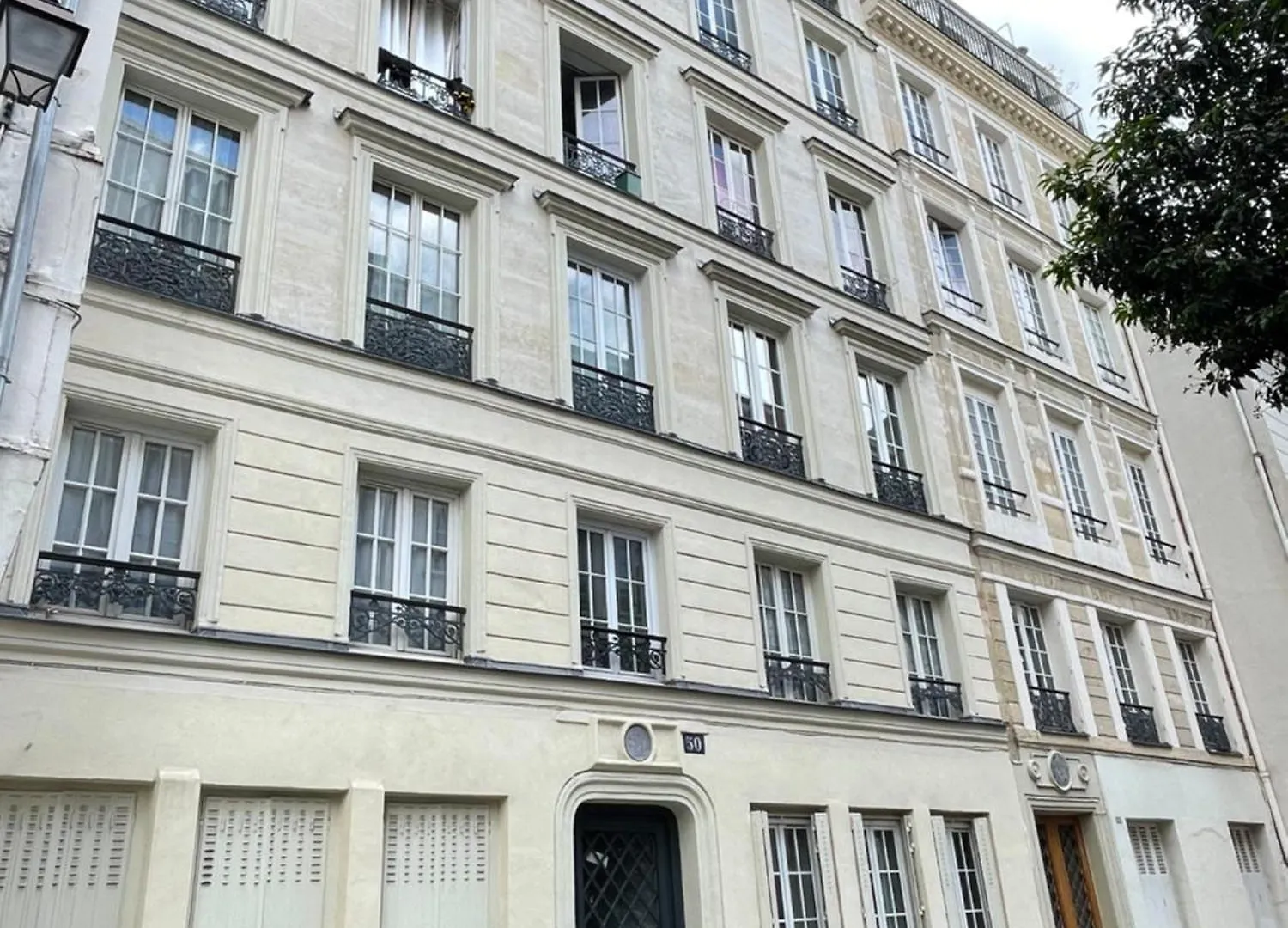 Art And Design Lover'S Dream In Central Paris Apartment